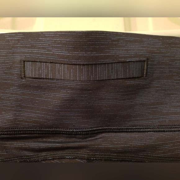 Outdoor Voices Women's Athletic Leggings - Picture 3 of 6